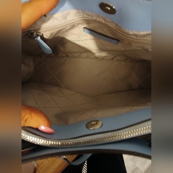 Michael Kors EUC Baby Blue Chain Satchel Bag - Picture 12 of 14